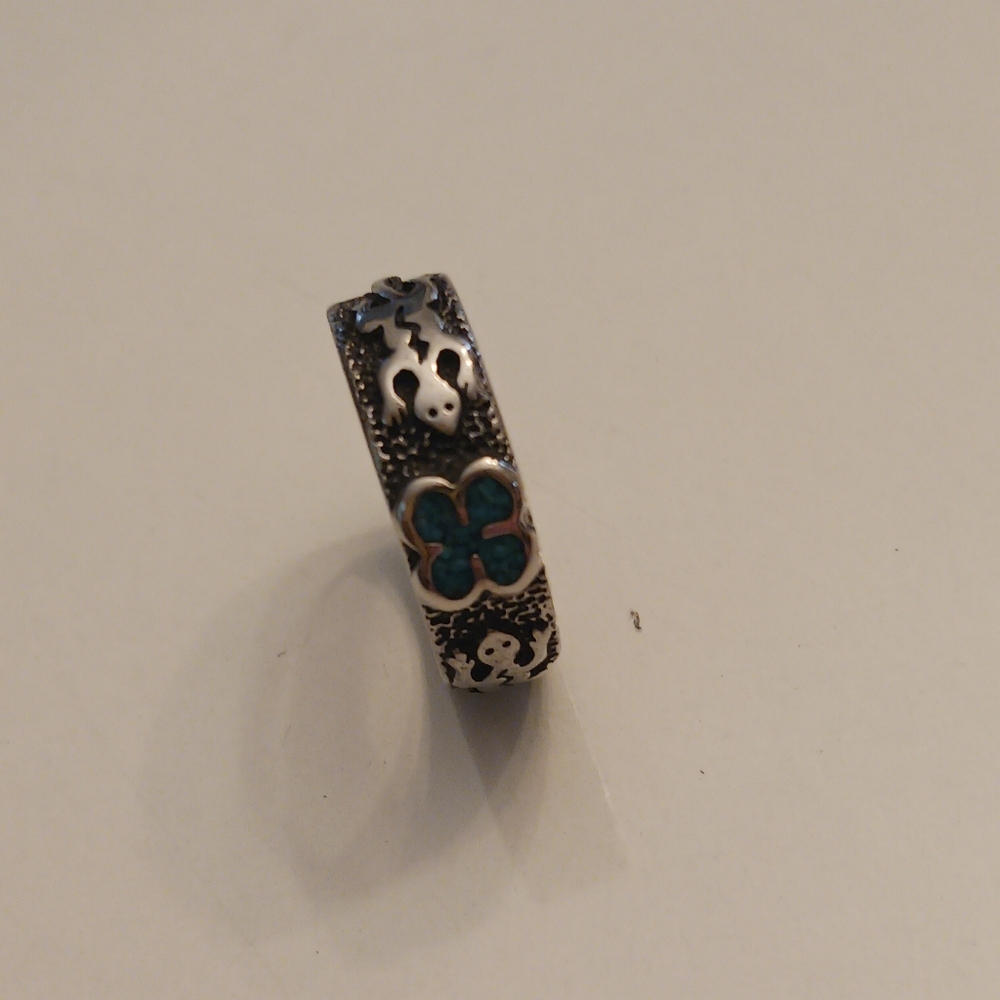 Ring - Picture 2 of 10